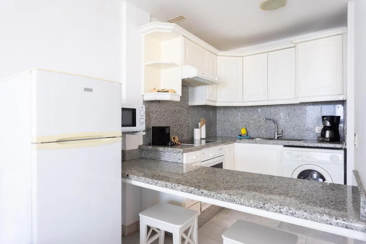 Eden Rentals Hermosas Vistas Al Oceano Y Los Acantilados Acantilado de los Gigantes Apartment